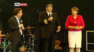 John Travolta talks up Qantas