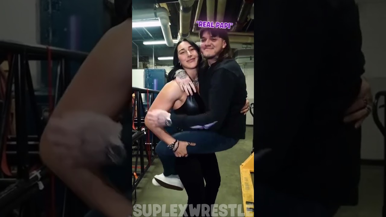 Rhea Ripley REAL vs FAKE Papi 😂😂