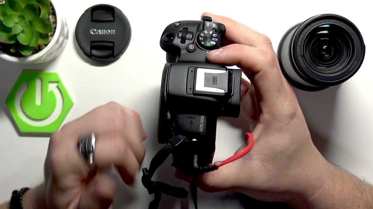 CANON EOS R50 – How to Connect Microphone