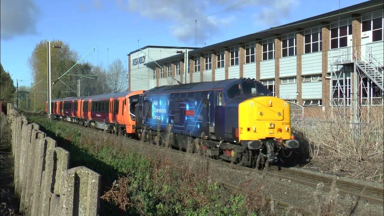 37800 Portobello Junction 03/11/2023 YouTube