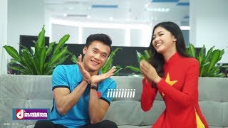 Thủ Môn U23 Việt Nam Bùi Tiến Dũng Biểu Cảm Dễ Thương Cùng Chị MC Xinh Đẹp