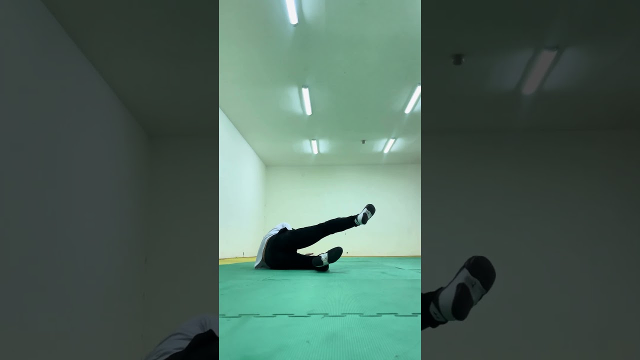 "Do not try these actions at home.❌ #respect #parkour #taekwando #comedy #judoindia