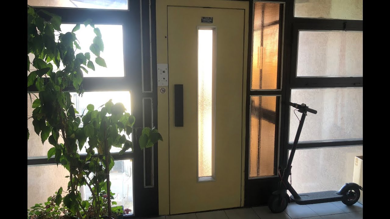 1980s Ganz-Schindler 2-speed traction elevator (Mod.) - @ Budapest, Kiscelli utca 68.