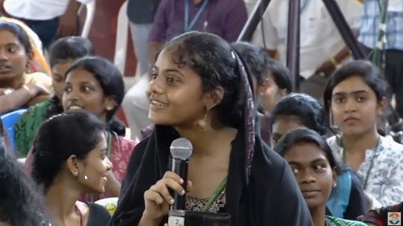 Prayagraj में Rahul Gandhi का जबरदस्त भाषण, युवाओं की भीड़ के सामने क्या बोले