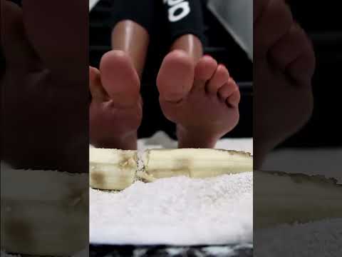 Banana feet crushing