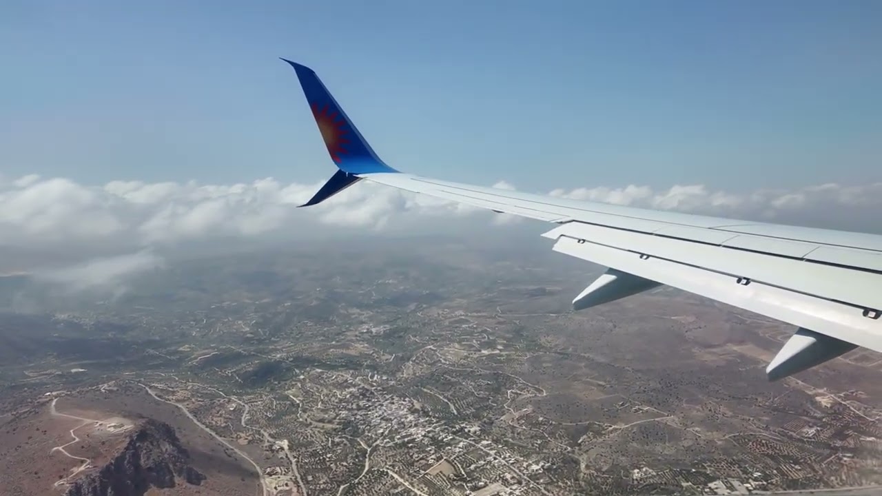 Flying from Leeds Bradford Airport (UK) to Heraklion, Crete | July 2025