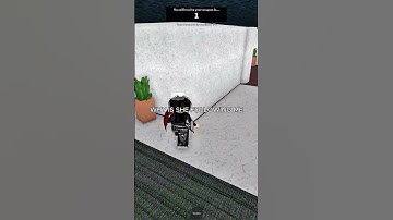 SHOOTING THE FIRST PERSON I SEE IN MM2 (FAIL)