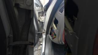How to Reset computer on 2000 Saab 95