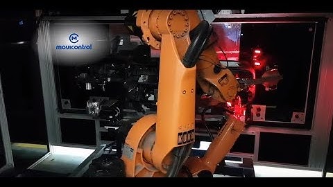 Sistema de visión artificial para dos brazos robóticos industriales