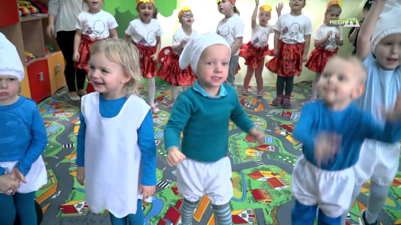 PASOWANIE NA PRZEDSZKOLAKA W PRZEDSZKOLU HAPPY DAYS - SMERFY 2015