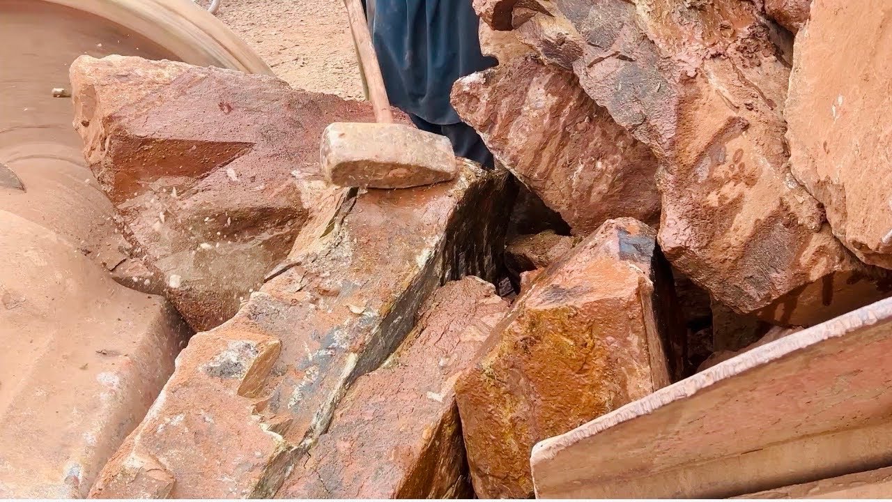 THE ULTIMATE ROCK CRUSHING CHALLENGE! BIG ROCKS VS JAW CRUSHER