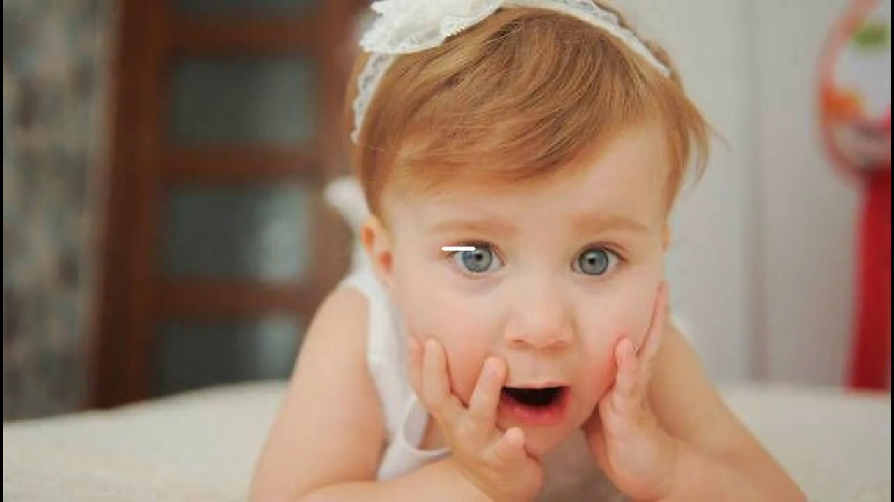 Baby's surprise pics