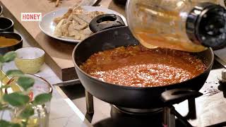 My Naija Plate Season 2 Episode 3 on Honey TV | DStv screenshot 5