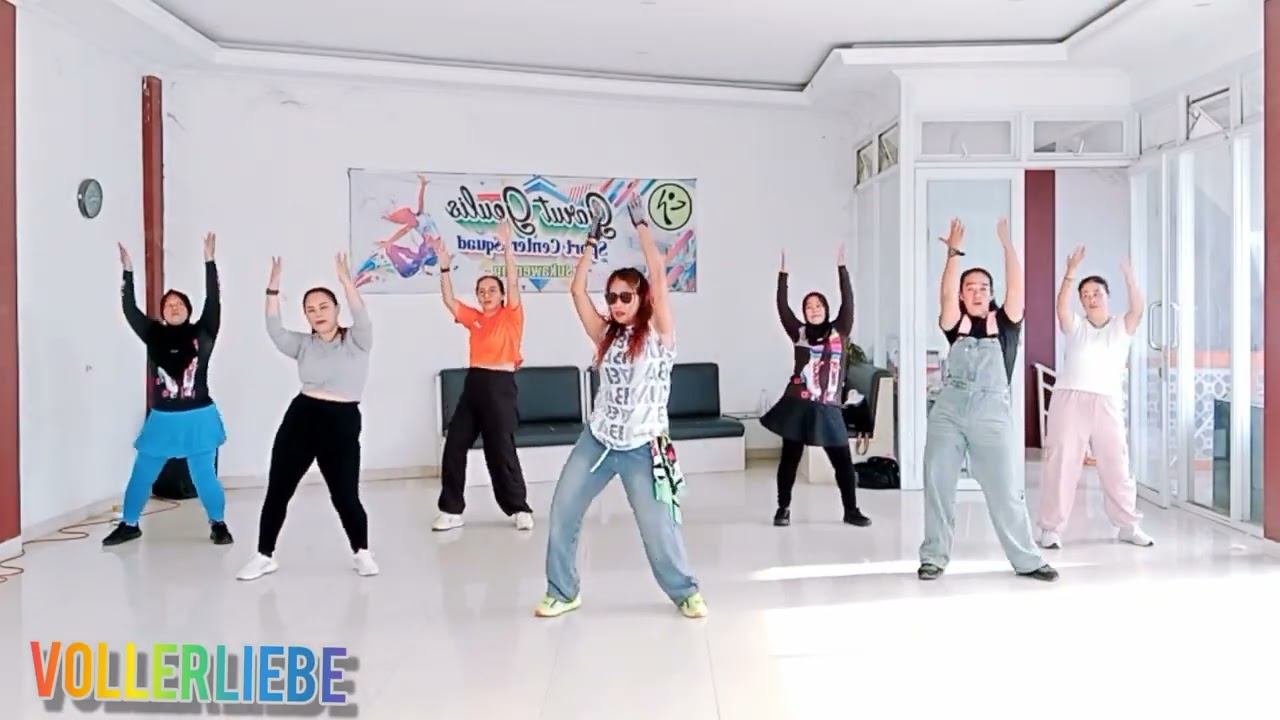 SAKIT PINGGANG (DIANDRA AYU) / VIRAL TIKTOK / SENAM KREASI VOLLER LIEBE