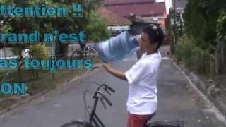 Contoh iklan bahasa perancis - Byan Sweat