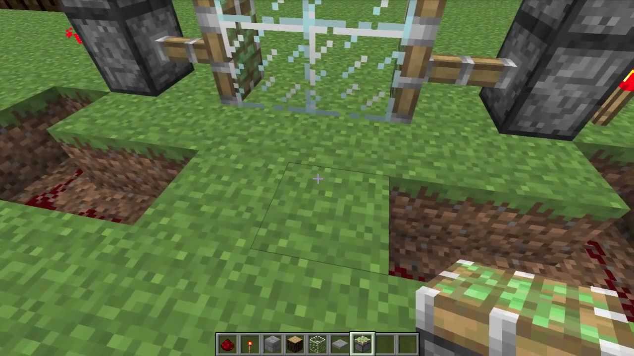 Minecraft Tutorial: Sliding Glass Door - YouTube