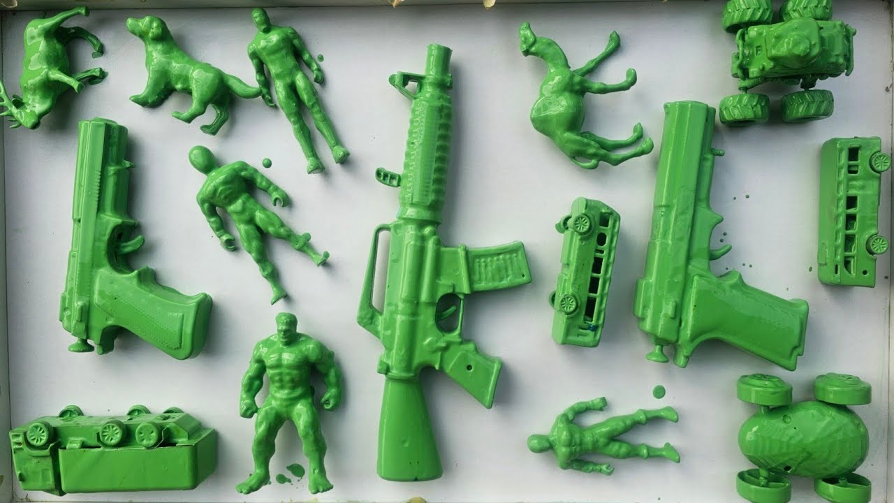 Membersihkan Mainan bike,gun,boy,cute girl,racing car,superman ,,army Truk,elephant ,zombie,train 