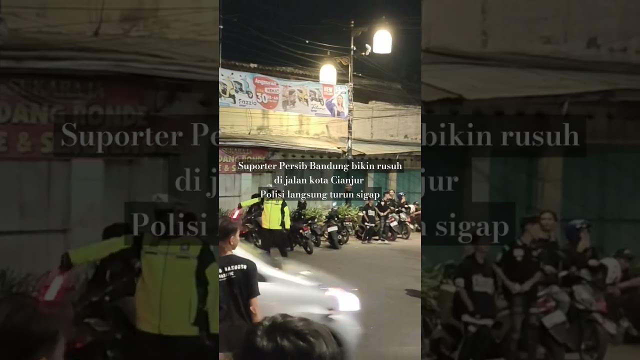 PERSIB BANDUNG SUPORTER BIKIN HEBOH DI JALAN KOTA 