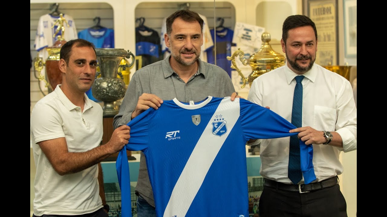 Coletiva de apresentação - técnico Wilson Junior