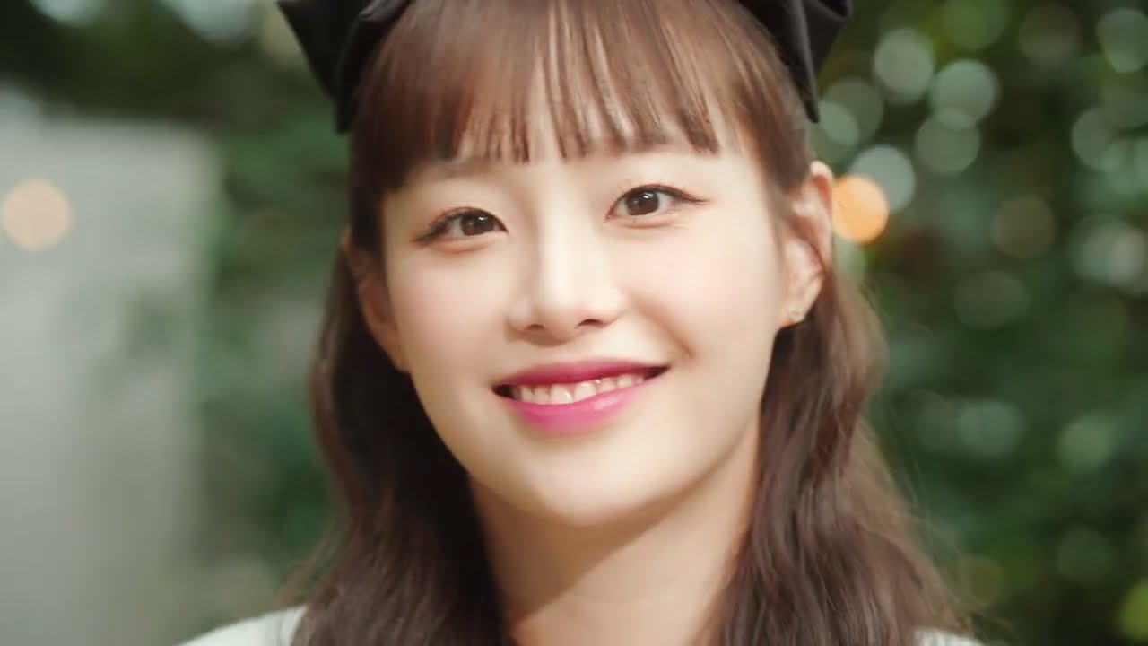 [Live] 츄 (이달의 소녀) - 브런치 (조조코믹스, 네이버 웹툰), Chuu (LOONA)