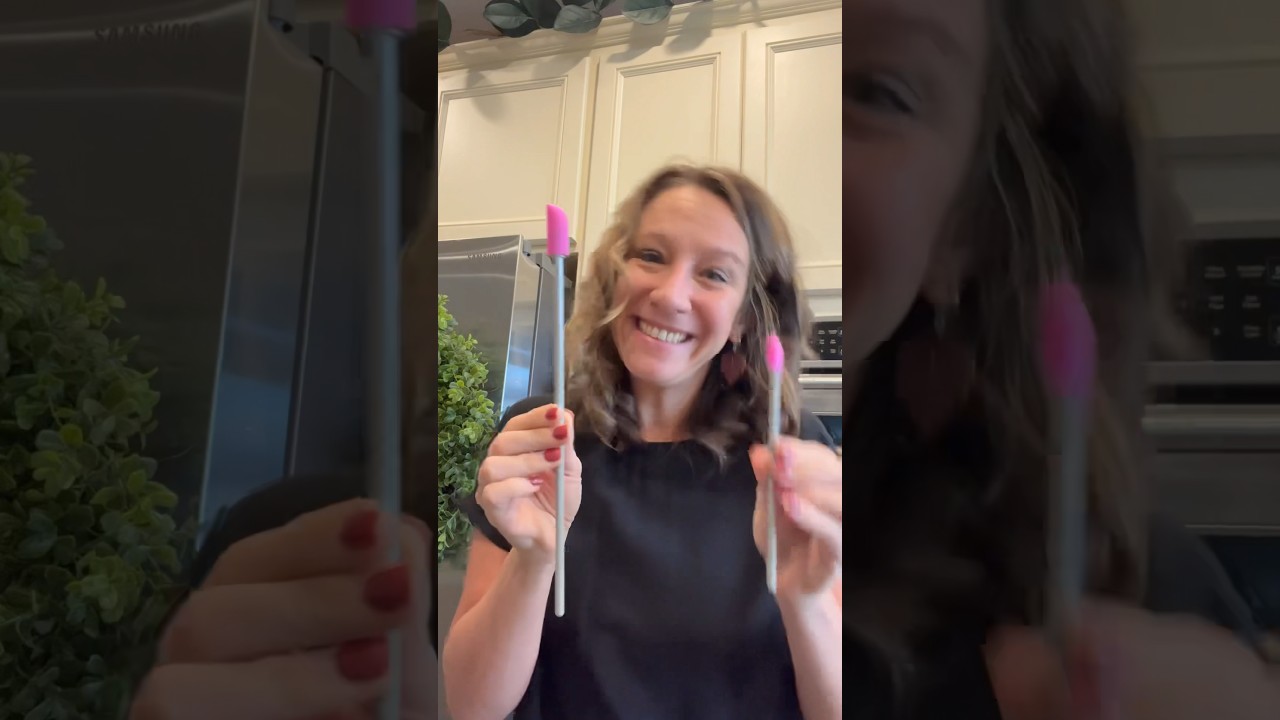 Cosmetic, silicone, scraping spatulas. Perfect way to get every ounce of your expensive foundation.￼