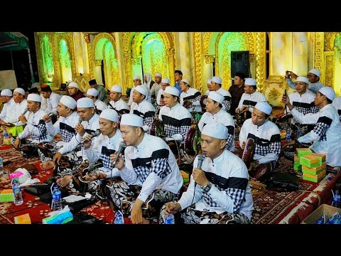 yalal-waton-&-mars-banser-voc-az-zahir-live-alun-alun-demak