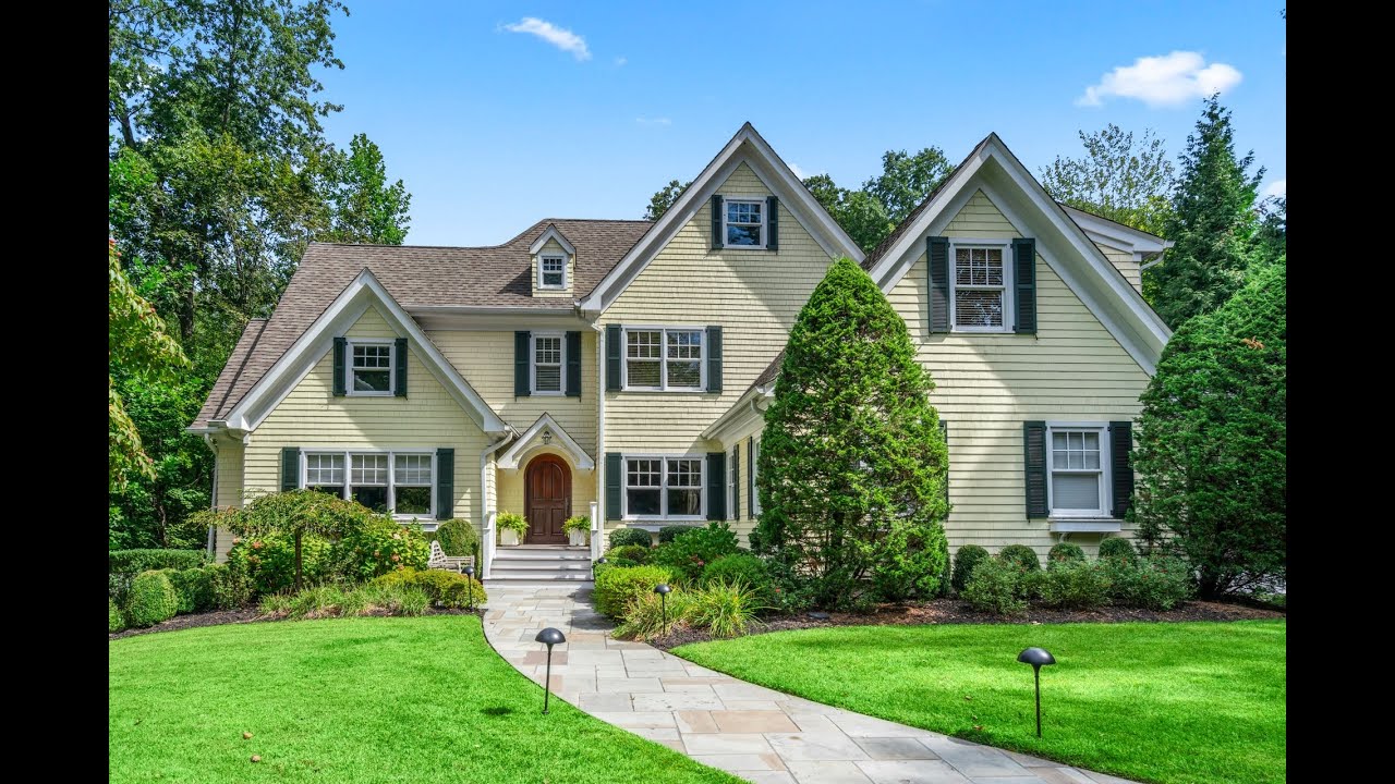 Luxury Elliman Long Island Property Tour presented by Regina Rogers-12 Parish Drive, Lattingtown