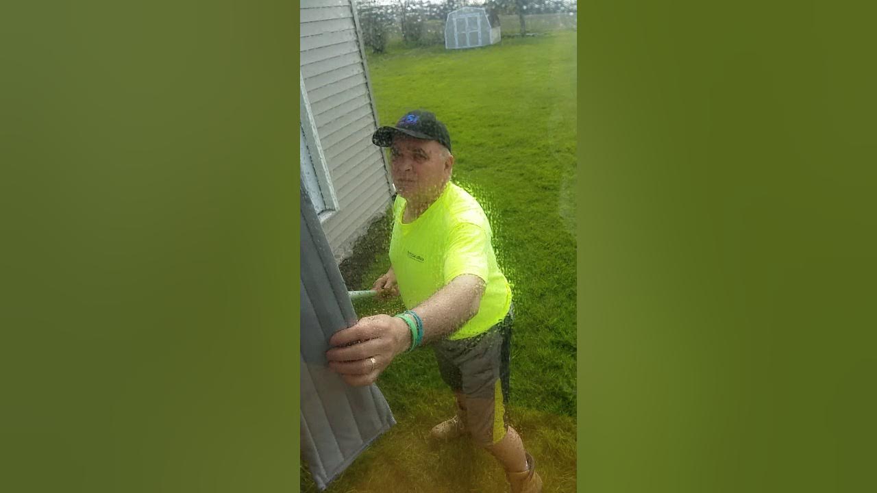 Washing windows with Norwex mop & window pad YouTube