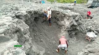 Setebal  Ini Endapan Lahar Dingin Merapi