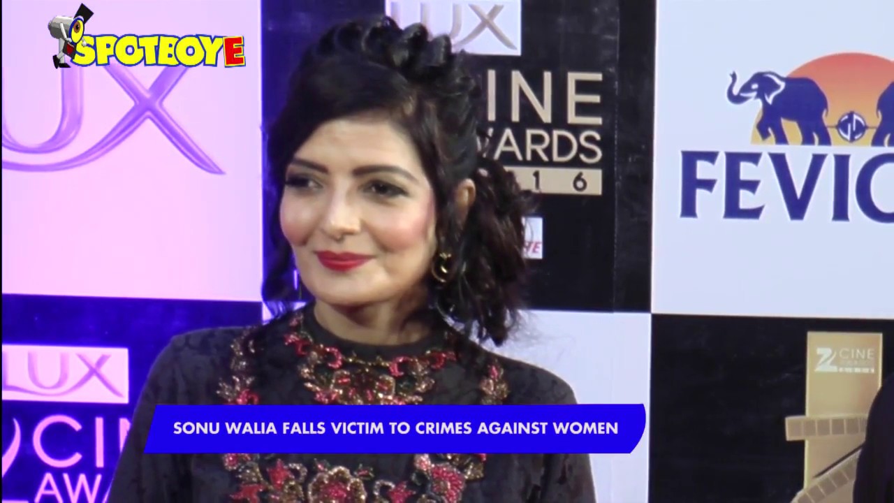 Sonu Walia Gets Obscene Calls And Videos Lodges Police Complaint Bollywood News Youtube 