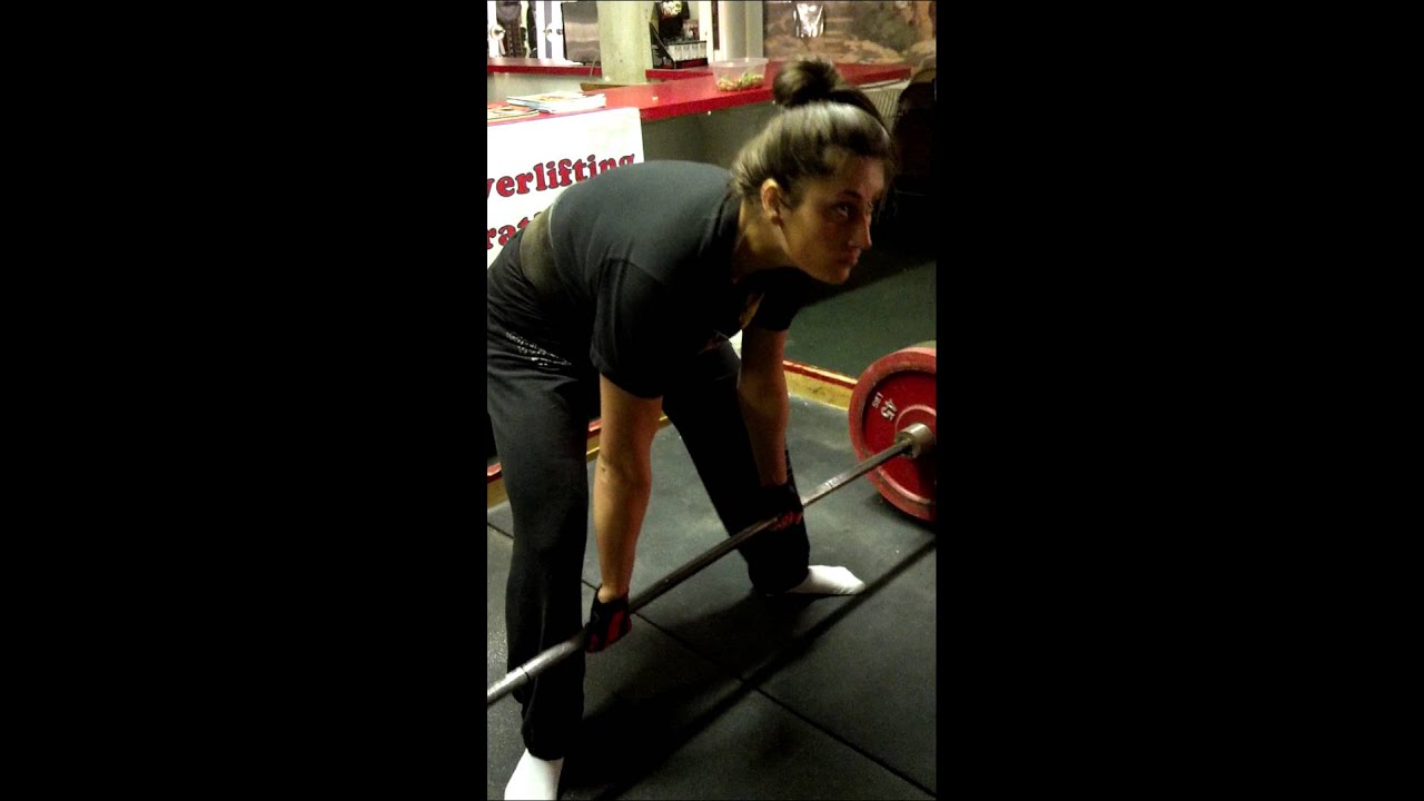 Wonder woman deadlifts 355 raw powerlifting YouTube