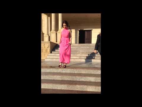 Fashion With Roza Zergerli 