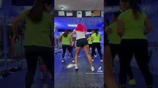 #tiktok #baile #zumbacardio #danceworkout #ejercicio #cumbia #zumbacoreo #danceexercise #zumba