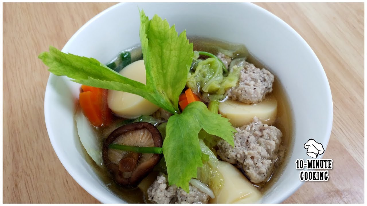 Clear Soup with Tofu and Minced Pork (แกงจืดเต้าหู้หมูสับ) - YouTube Clear Soup With Tofu And Minced Pork (แกงจืดเต้าหู้หมูสับ) - Youtube