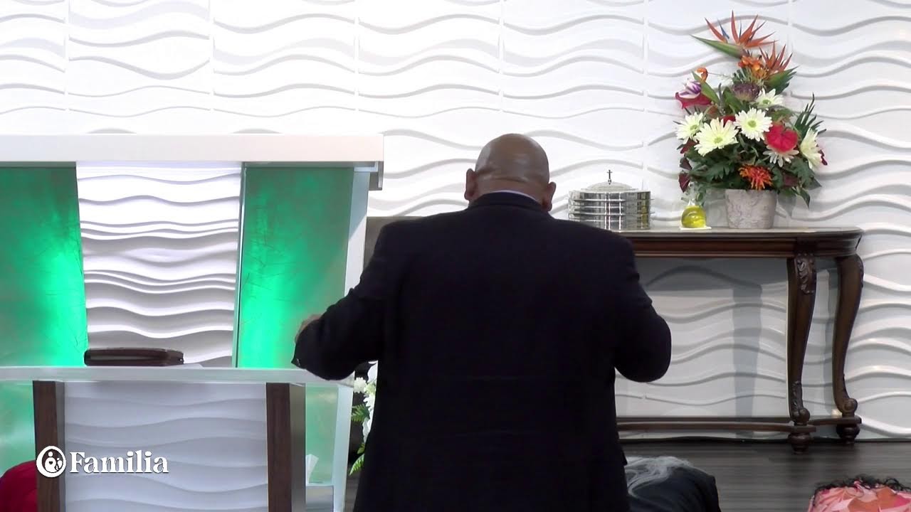 Culto Evangelistico | Roberto Flores- Volver al primer amor para poder sufrir por el amor de Cristo.