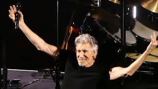 Roger Waters, &quot;Another Brick in the Wall&quot; (parts 2 and 3) - San Francisco - Sept. 23, 2022