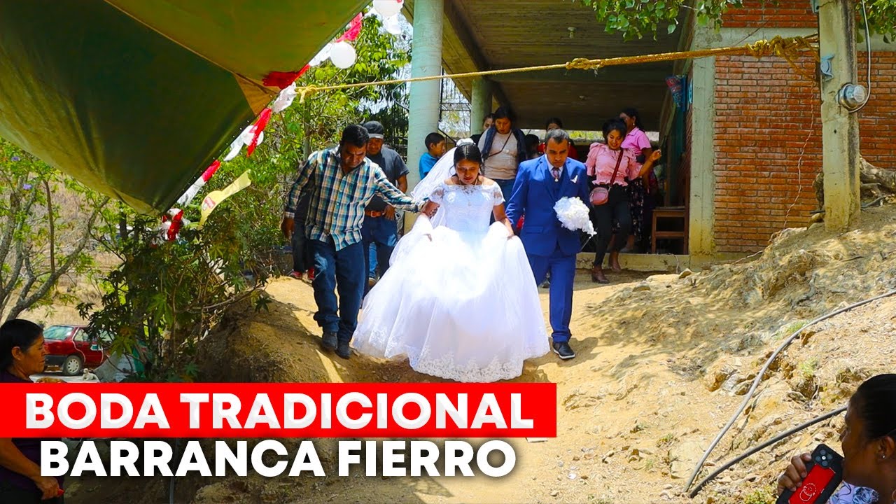 Boda Tradicional de Daniel y Fabiola en Barranca Fierro San Miguel Mixtepec Oax.