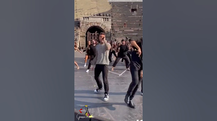 Fedez DIETRO LE QUINTE con Tananai e Mara Sattei | LA DOLCE VITA Power Hits 2022 Verona 😎🥰🎊 #shorts