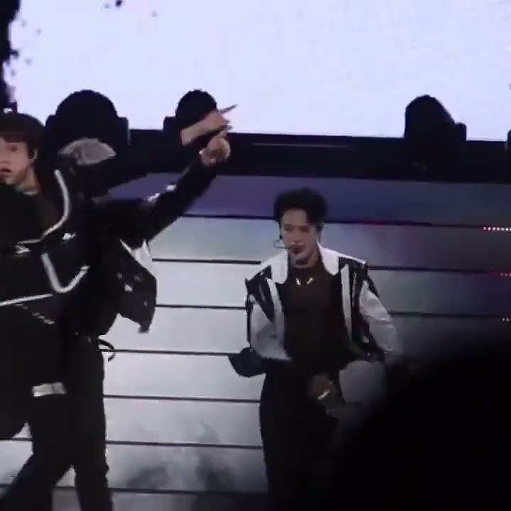 220827 SMTOWN LIVE  CONCERT IN TOKYO DAY 1 |  NCT - UNIVERSE (LET'S PLAY BALL) #jeno Focus