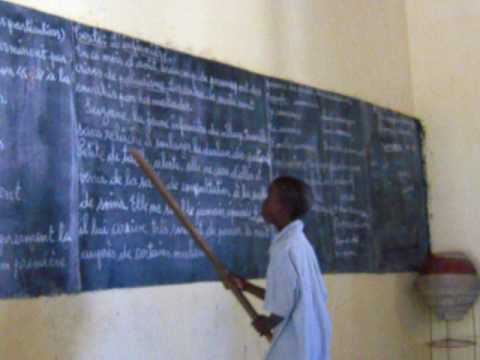 Lecture d'un texte en franais  l'cole Sory Thiocary de Djenn (Mali)