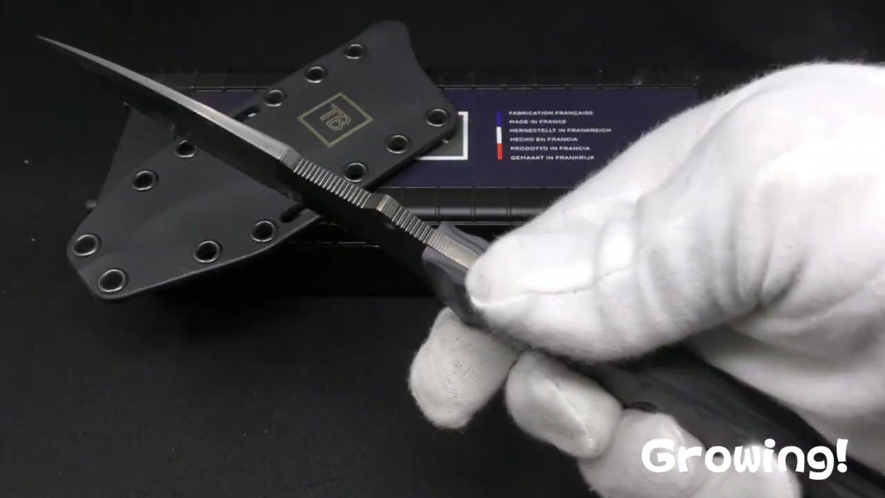 WETWRX NKD ナイロビ ナイフ ダングラー ナイフホルダー マルチカム