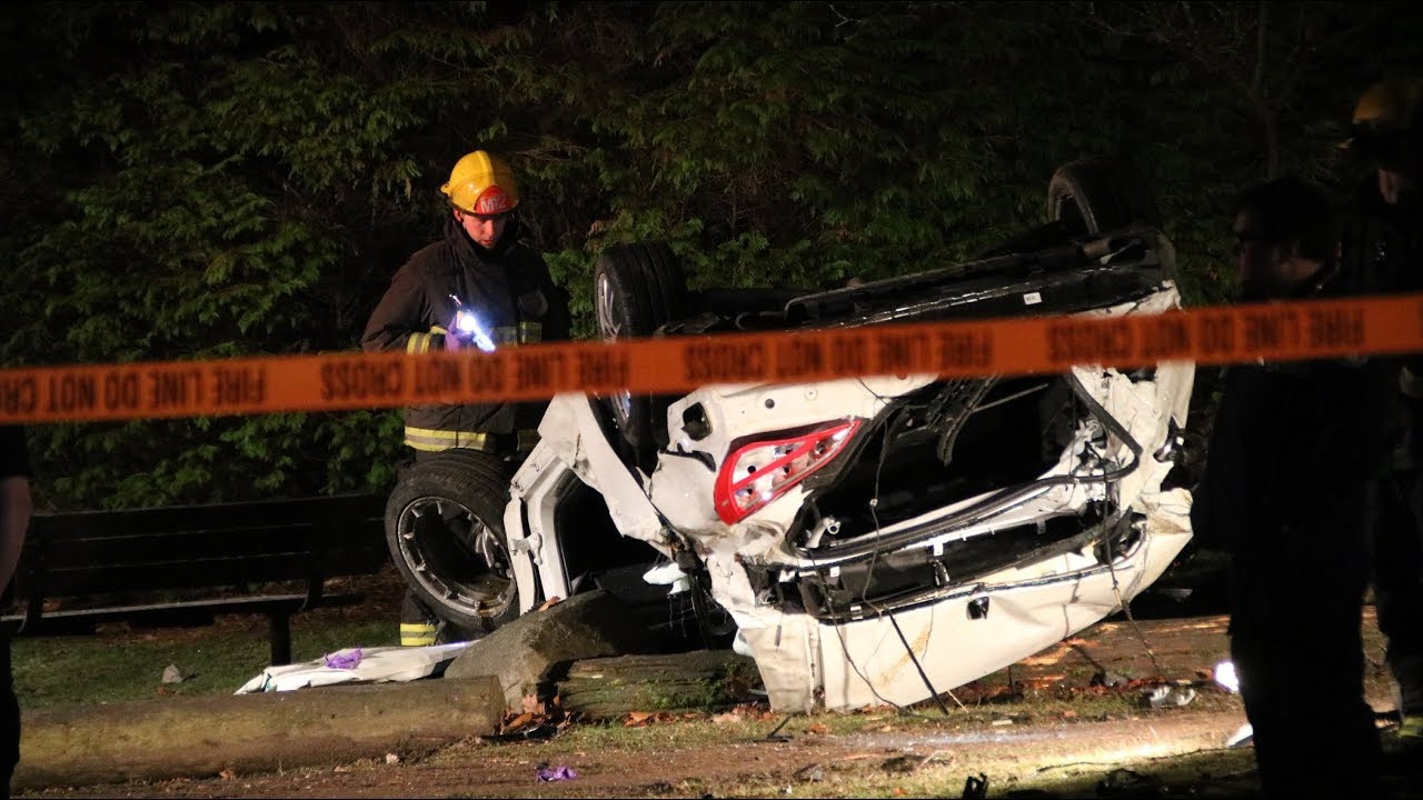 One Dead After Car2Go Crashes High Speed Into Pole - YouTube