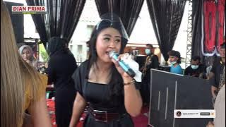 COVER WADON RAHASIA VOC TRIA AULIA feat DESI PARASWATI