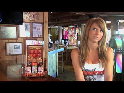 Meet A Hooters Girl: Allison Curtis