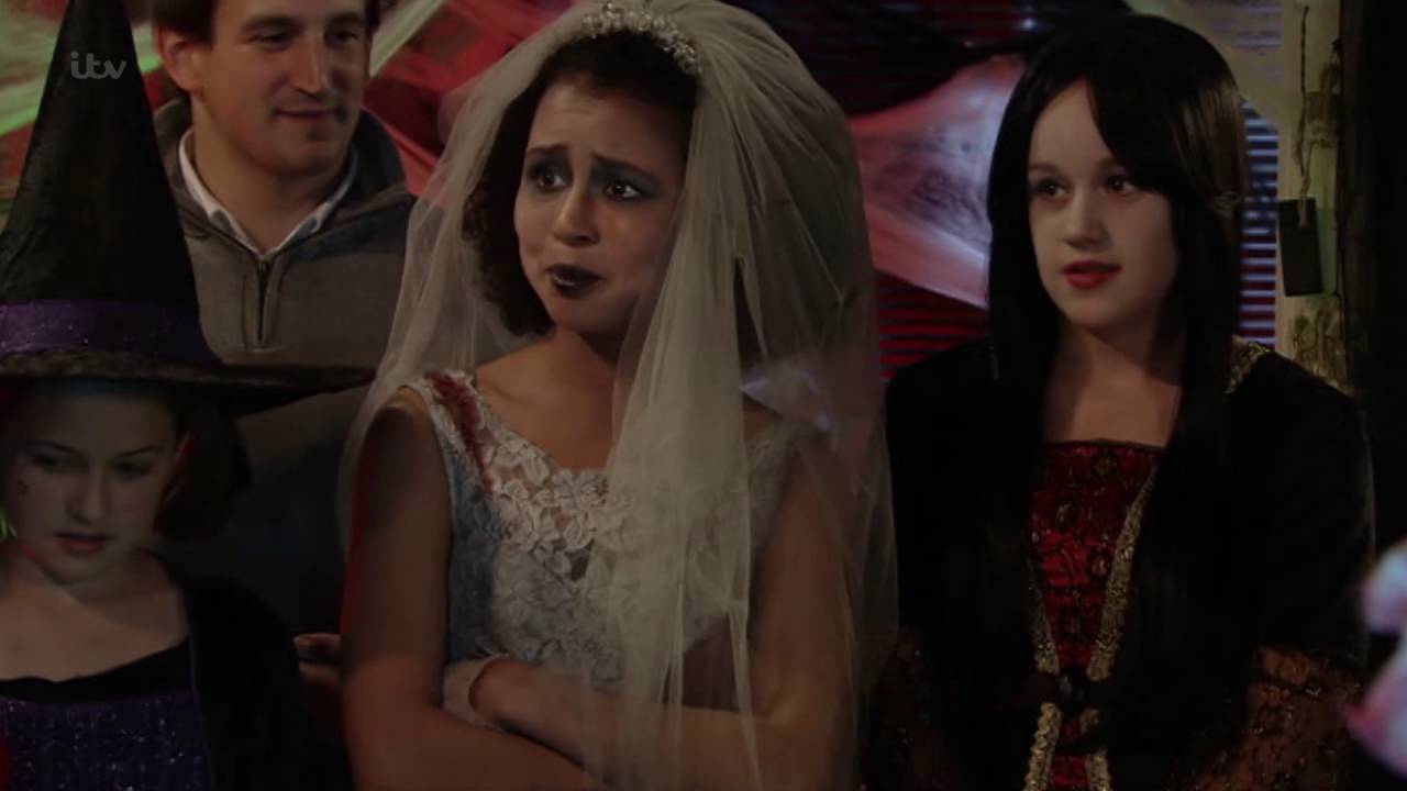 Coronation Street - Grace Messes With Nick