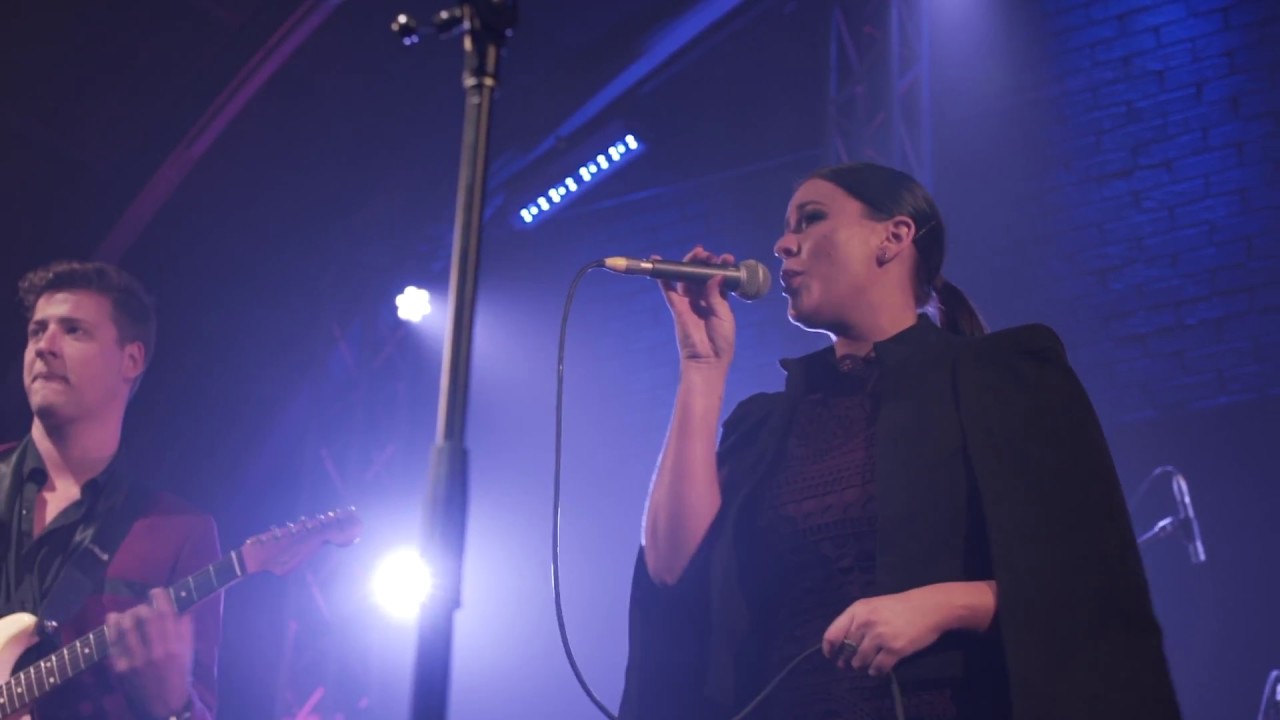 Nick Trovas Band feat. Naomi.  Locked Out of Heaven - Bruno Mars (6 Piece Band Cover)