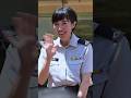 鶫真衣さん “すがすがしい 笑顔の応対”