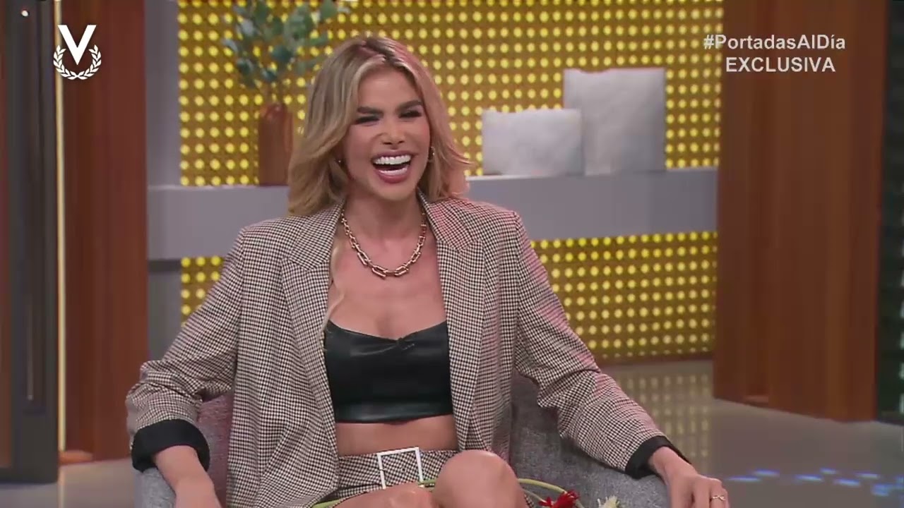 Recibimos a Marie Claire Harp en Portadas al Día