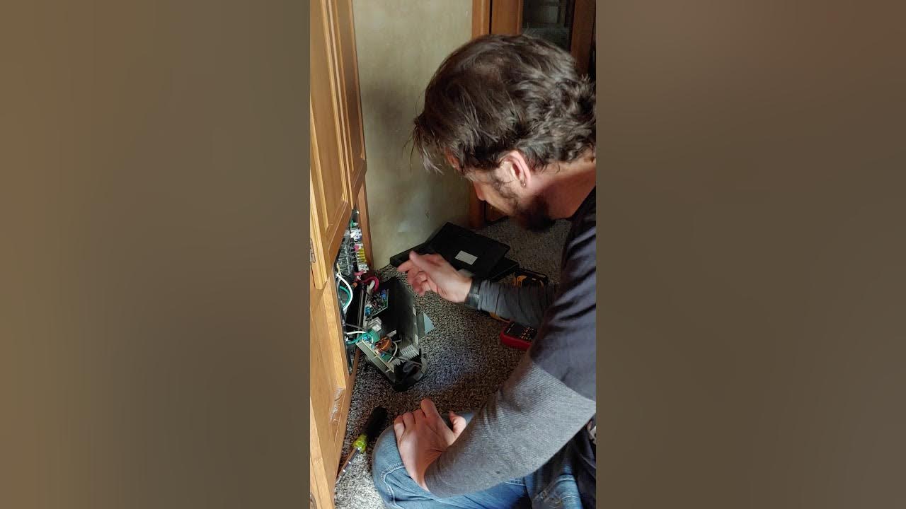 Fixed an RV converter problem with AC but no DC 1 of 2 YouTube