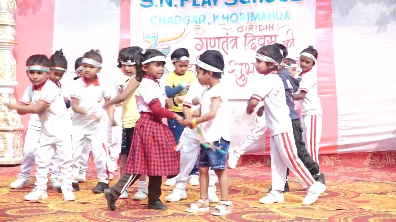 सुनो गौर से दुनिया वाले बुरे जितना हम पर डालो छोटे बच्चों के द्वारा लाजवाब डांस !!!